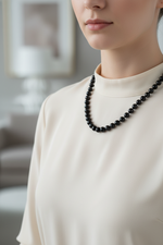 Nuummite 8 mm Düğümlü Doğal Taş Kolye – Özel Tasarım