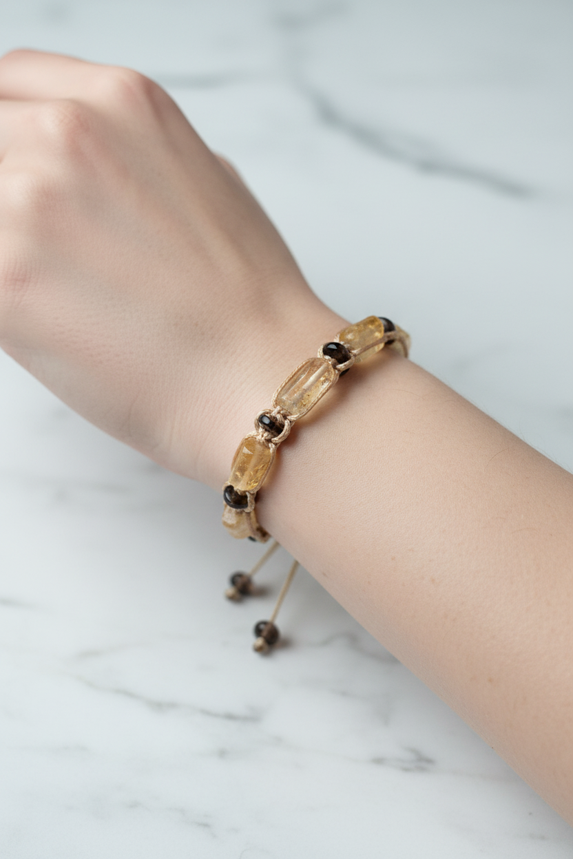 Sitrin ve Hematit Doğal Taş Bileklik – İpli Köşeli Makrome Model, Unisex Tasarım