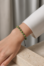 Sertifikalı Yeşim & Hematit Doğal Taş Makrome Örme Bileklik – 4 mm | Pirtash | Özel Üretim