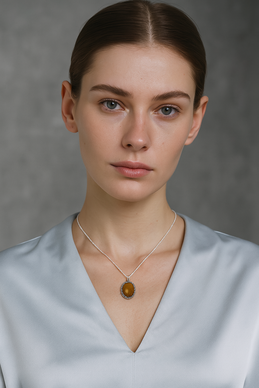 Sertifikalı Kaplan Gözü Doğal Taş 925 Ayar Gümüş Kolye