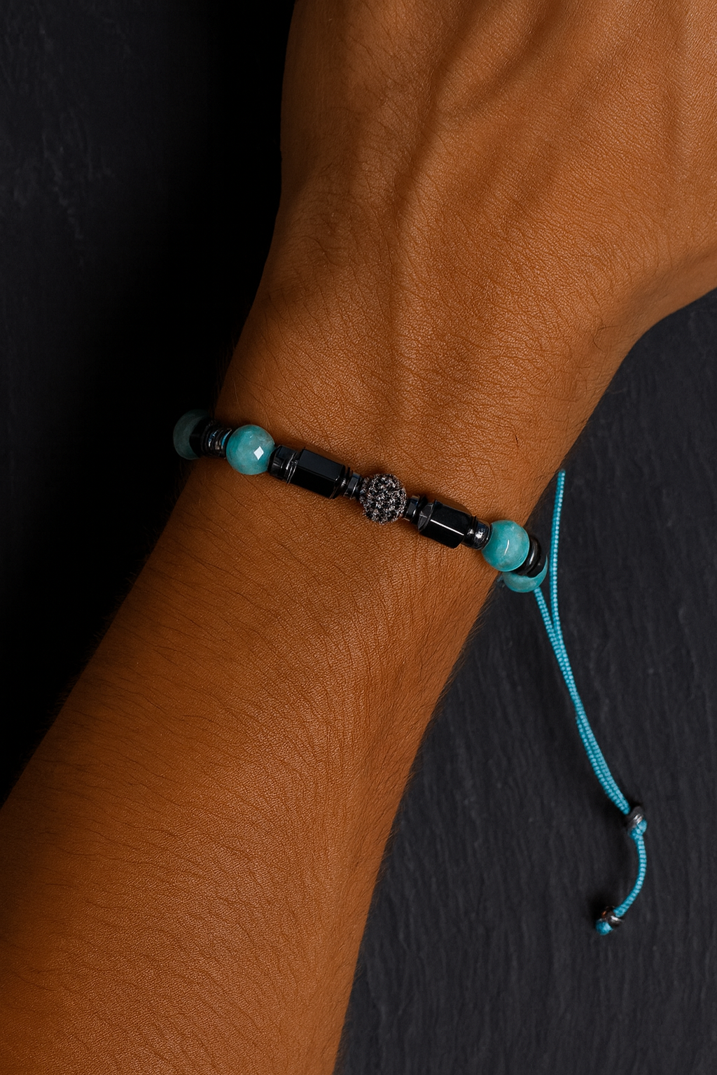 Amazonit ve Hematit Doğal Taş Makrome Bileklik – Ayarlanabilir El Yapımı Tasarım