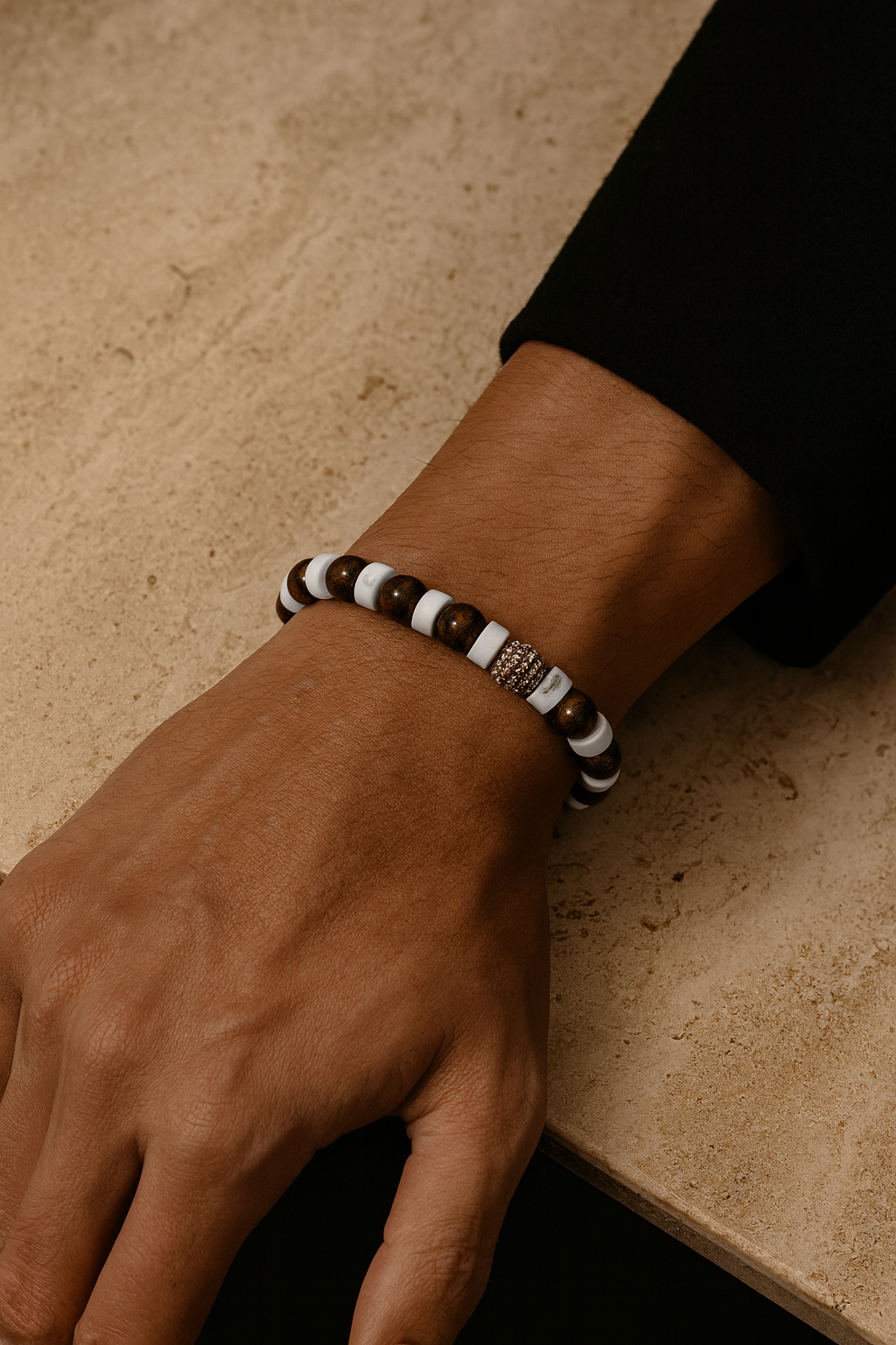 Havlit ve Bronzit Doğal Taş Bileklik – Zirkon Aparatlı Şık Tasarım