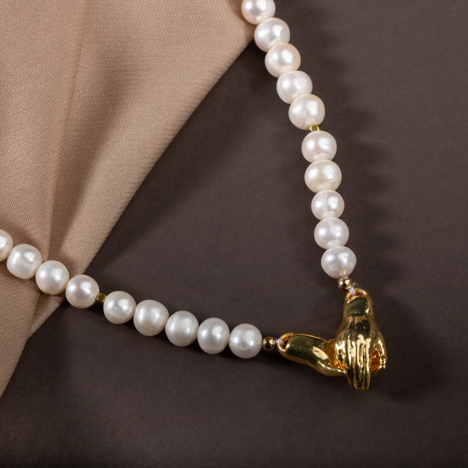 İnci Doğal Taş Gümüş El Ele Kolye