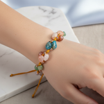 İkizler Burcu Doğal Taş Makrome Bileklik – Ay Taşı, Güneş Taşı, Kalsedon, Kiyanit, Mavi Apatit, Pembe Kuvars, Yeşil Aventurin – Özel Tasarım