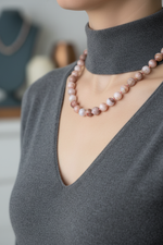 Pembe Opal Doğal Taş Kolye – 8 mm Düğümlü, Unisex Tasarım