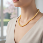 Kalsit Doğal Taş Kolye – 8 mm Düğümlü, Unisex Tasarım