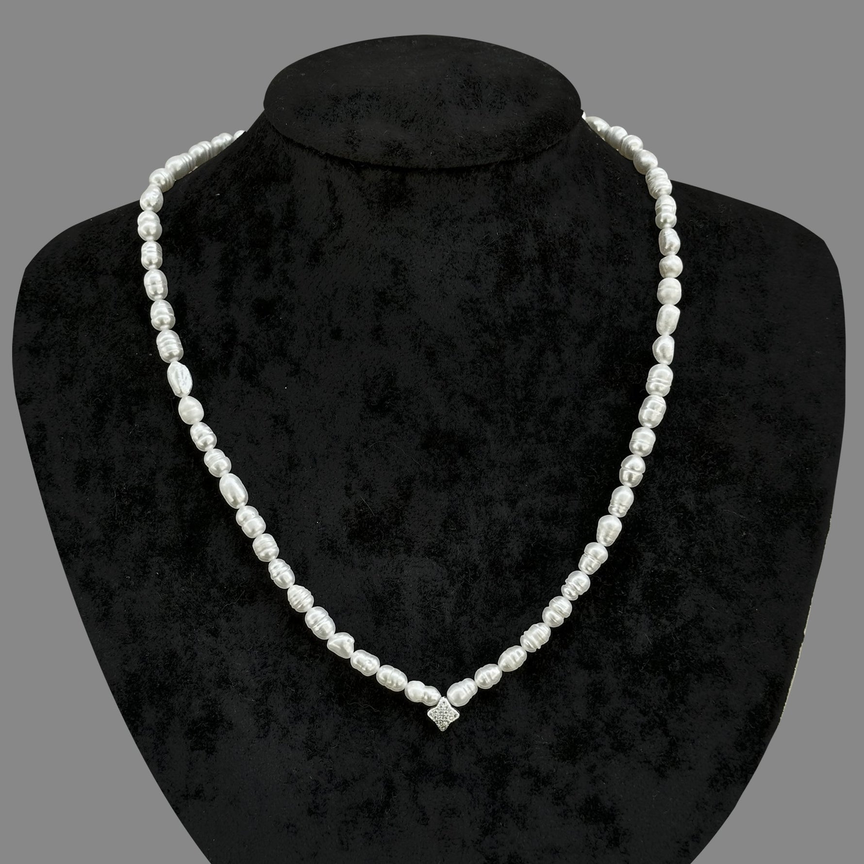 Sertifikalı Hakiki Orijinal İnci Doğal Taş Gümüş Aparatlı (4 Köşeli Yıldız Aparatlı) Kolye