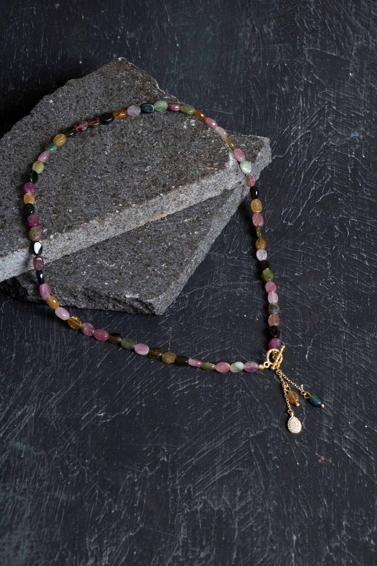 Sertifikalı Özel Kesim Turmalin  Altın Kaplama Gümüş Aparat Doğal Taş Kolye