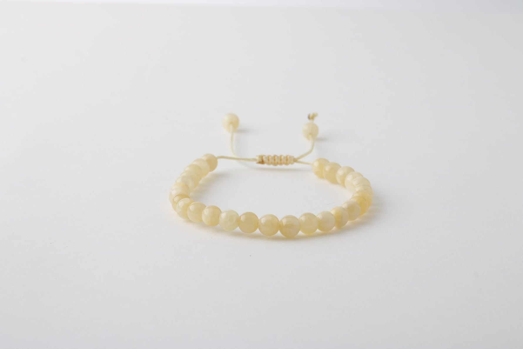 Kalsit 6mm Merdiven Kapama Doğal Taş Bileklik