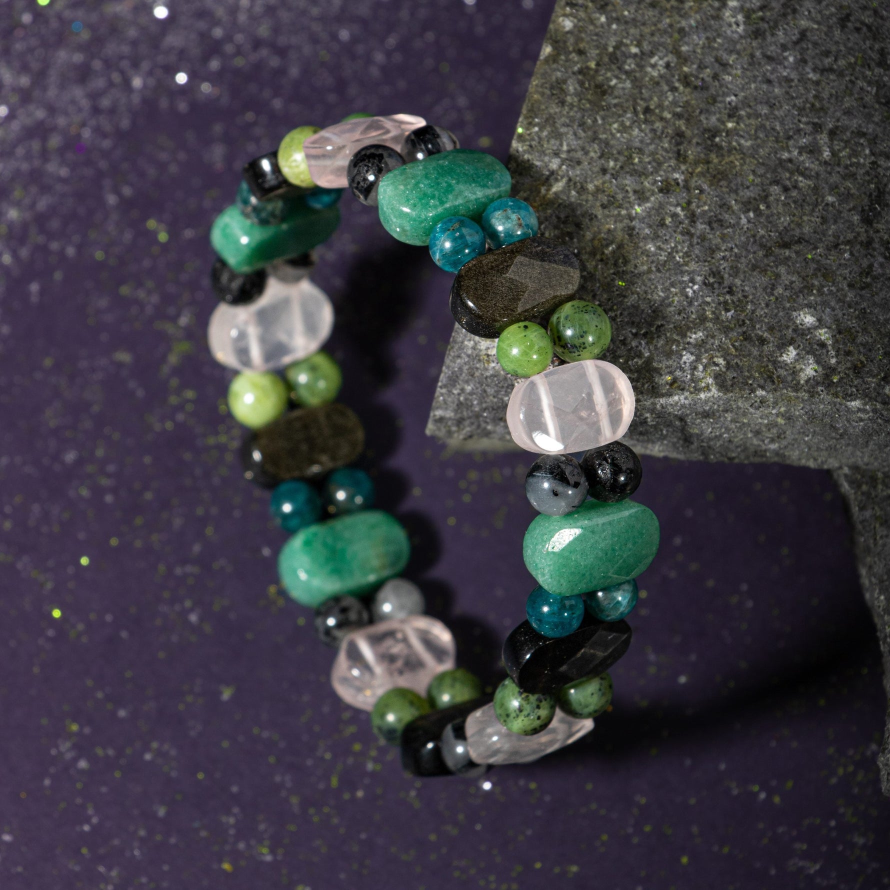 Boğa Burcu Bileklik Golden Obsidyen, Mavi Apatit, Pembe Kuvars, Rutilli Kuvars, Siyah Turmalin, Yeşil Aventurin, Yeşim