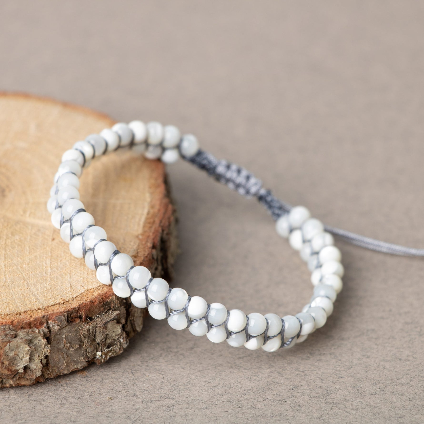 Sedef Beyaz 4mm Çift Sıra Doğal Taş Bileklik