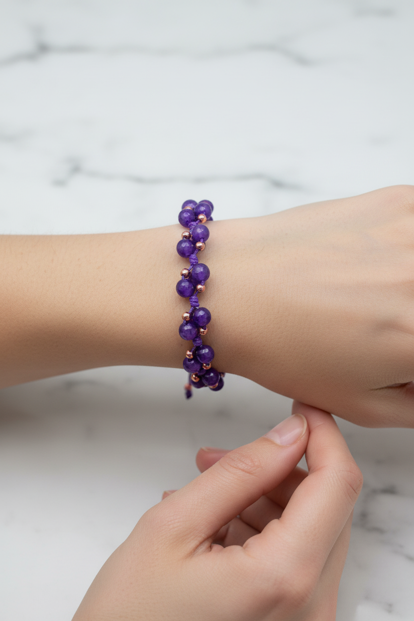 Ametist Doğal Taş Fasetli Kesim Bileklik – Ayarlanabilir İpli Tasarım