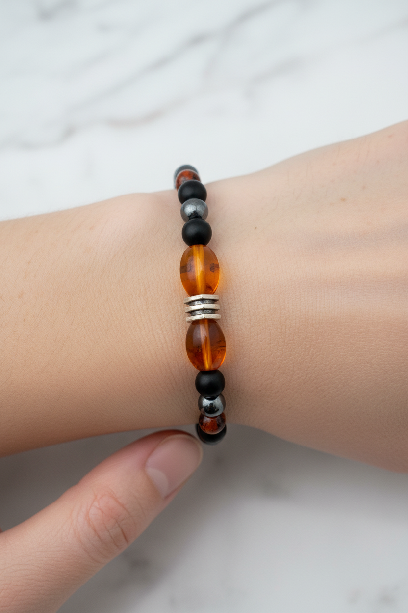 Kehribar, Şungit (Shungite) ve Hematit Doğal Taş Bileklik – 6 mm Misinalı, Unisex Tasarım