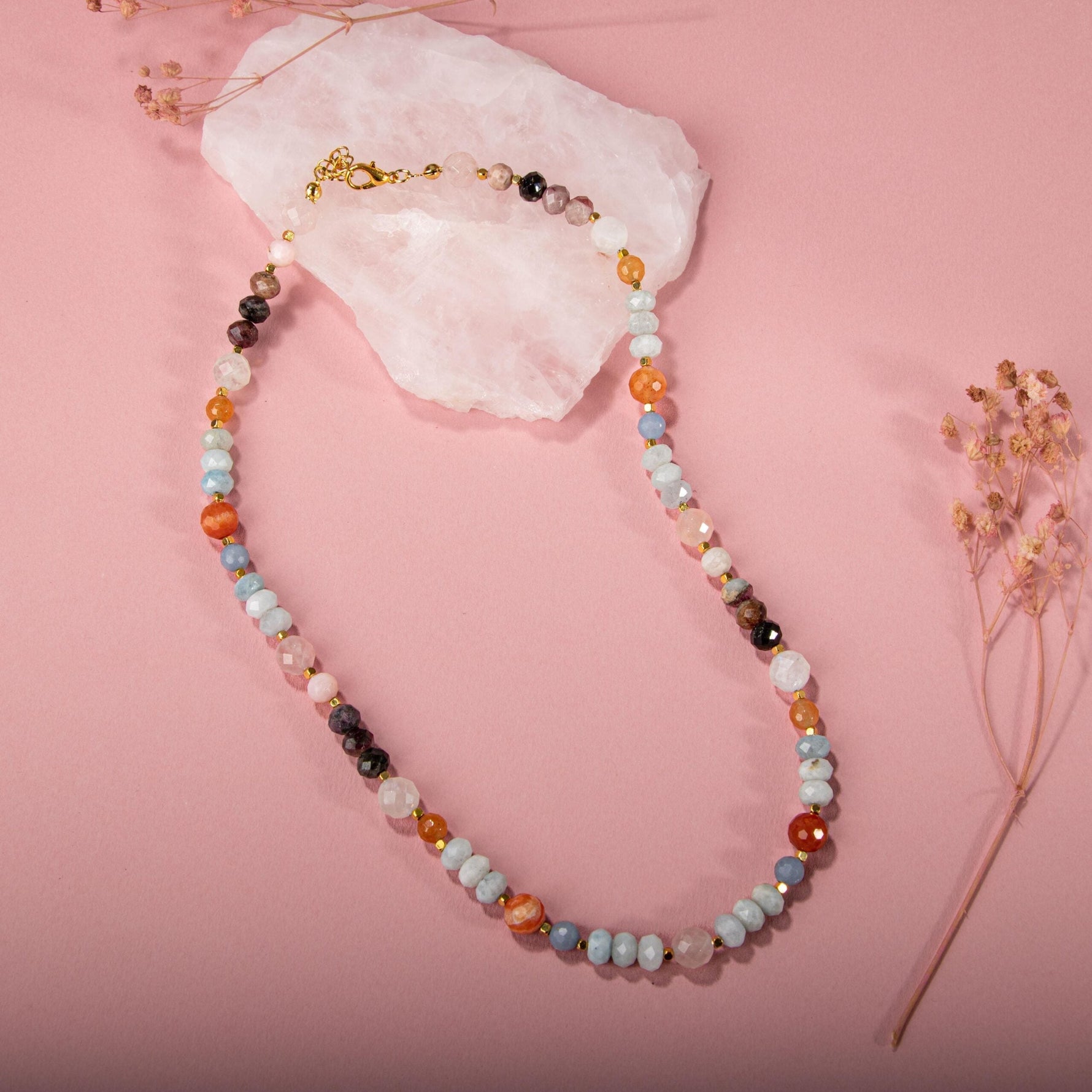 Anjelit-Morganit-Pembe Kuvars-Renkli Turmalin-Ay Taşı-Turuncu Aventurin-Akuamarin-Madagaskar Akik Doğal Taş Kolye