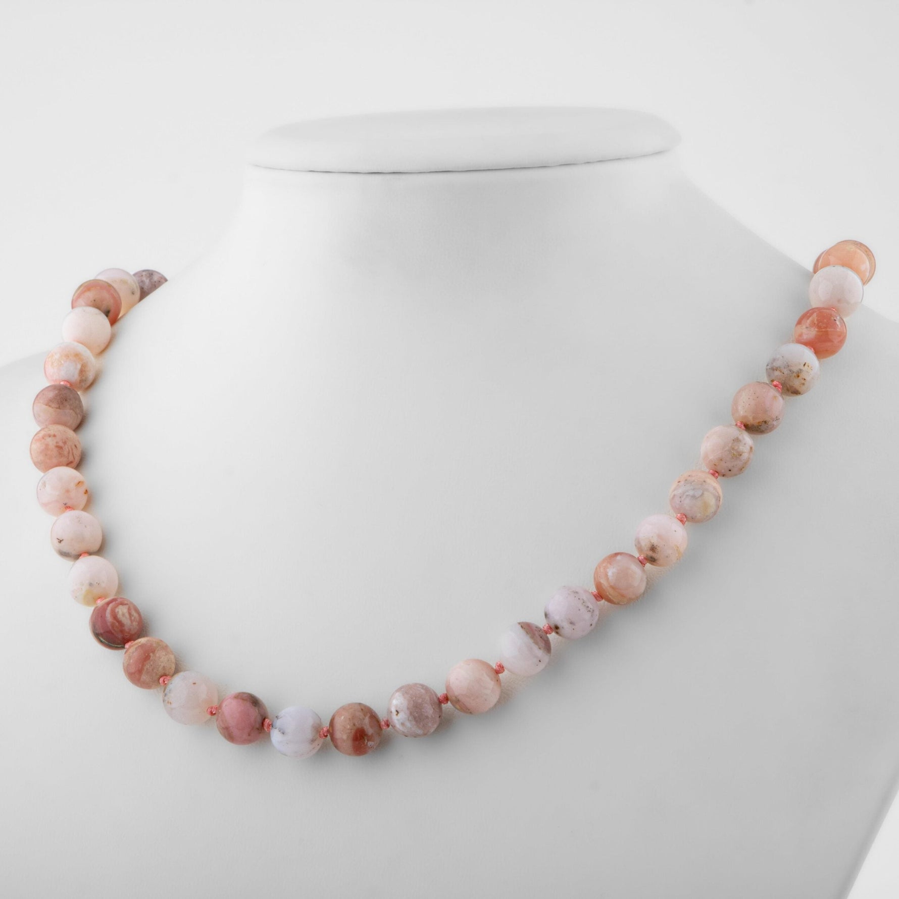 Opal Pembe 8 mm Düğümlü Doğal Taş Kolye