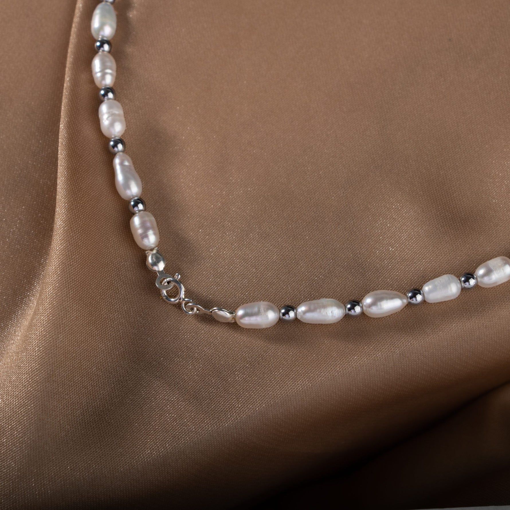 İnci-Hematit Doğal Taş Gümüş Kolye