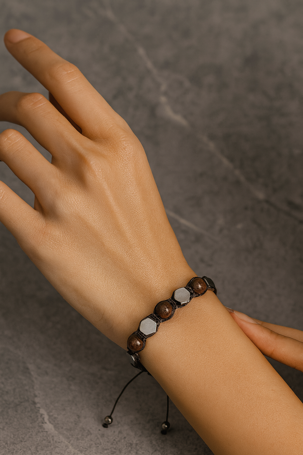 Hematit & Bronzit Doğal Taş Makrome Bileklik – Pirtash