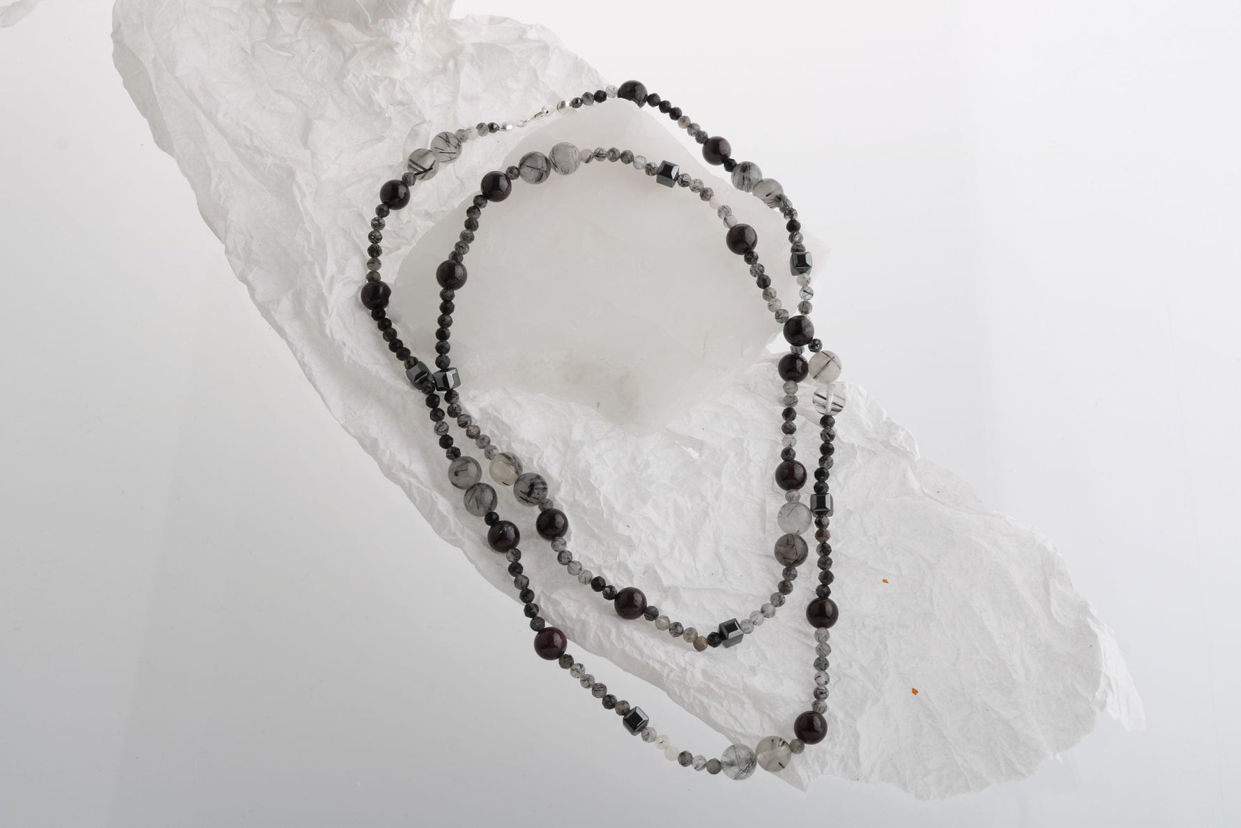 Safira, Rutilli Kuvars Granat Lal Doğal Taş Kolye