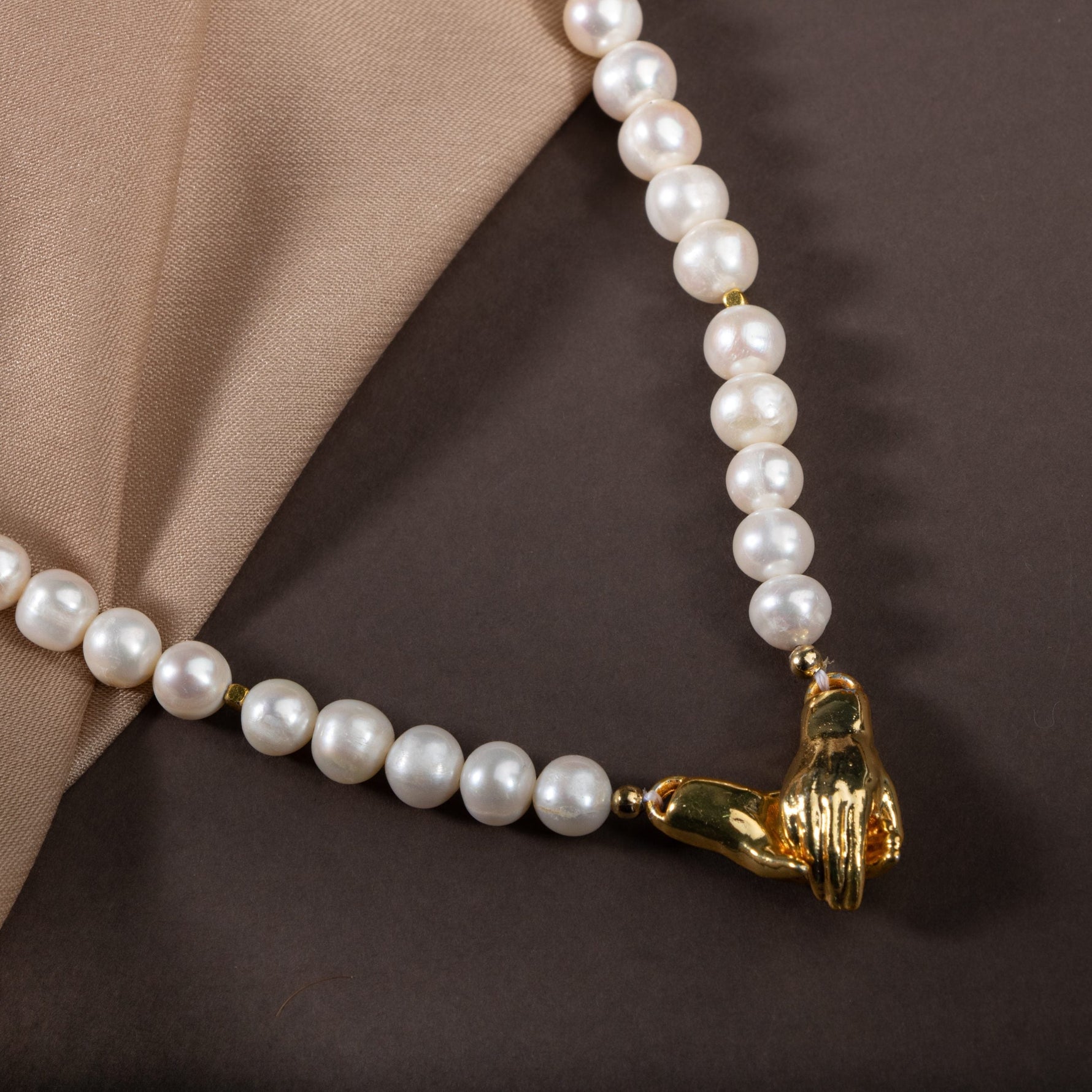 İnci Doğal Taş Gümüş El Ele Kolye