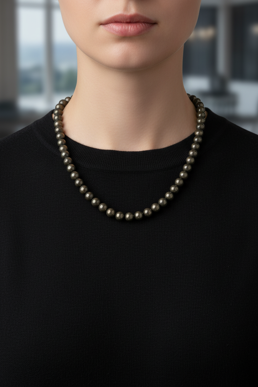 Pirit Doğal Taş Kolye – 8 mm Düğümlü, Unisex Tasarım