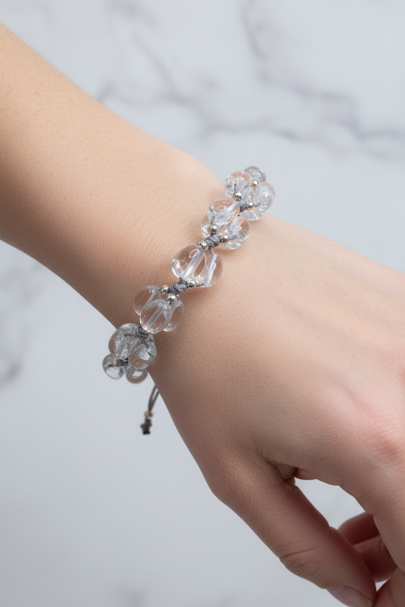 Kristal Kuvars Doğal Taş Merdiven Kapama Bileklik – Naturel Kesim & Ayarlanabilir İpli Tasarım