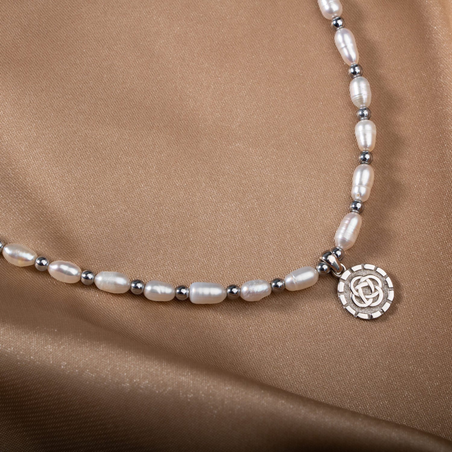 İnci-Hematit Doğal Taş Gümüş Kolye