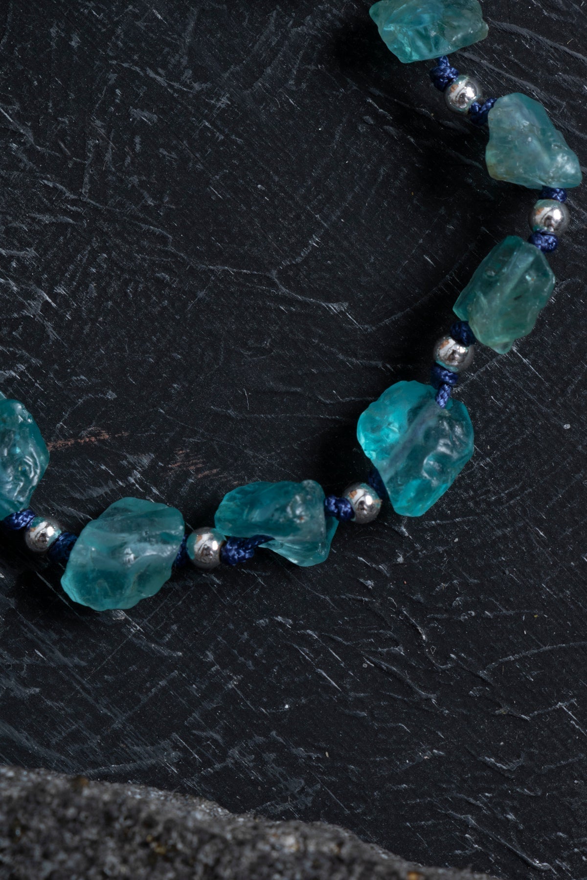 Sertifikalı Apatit ve Hematit Doğal Taş Makrome Bileklik