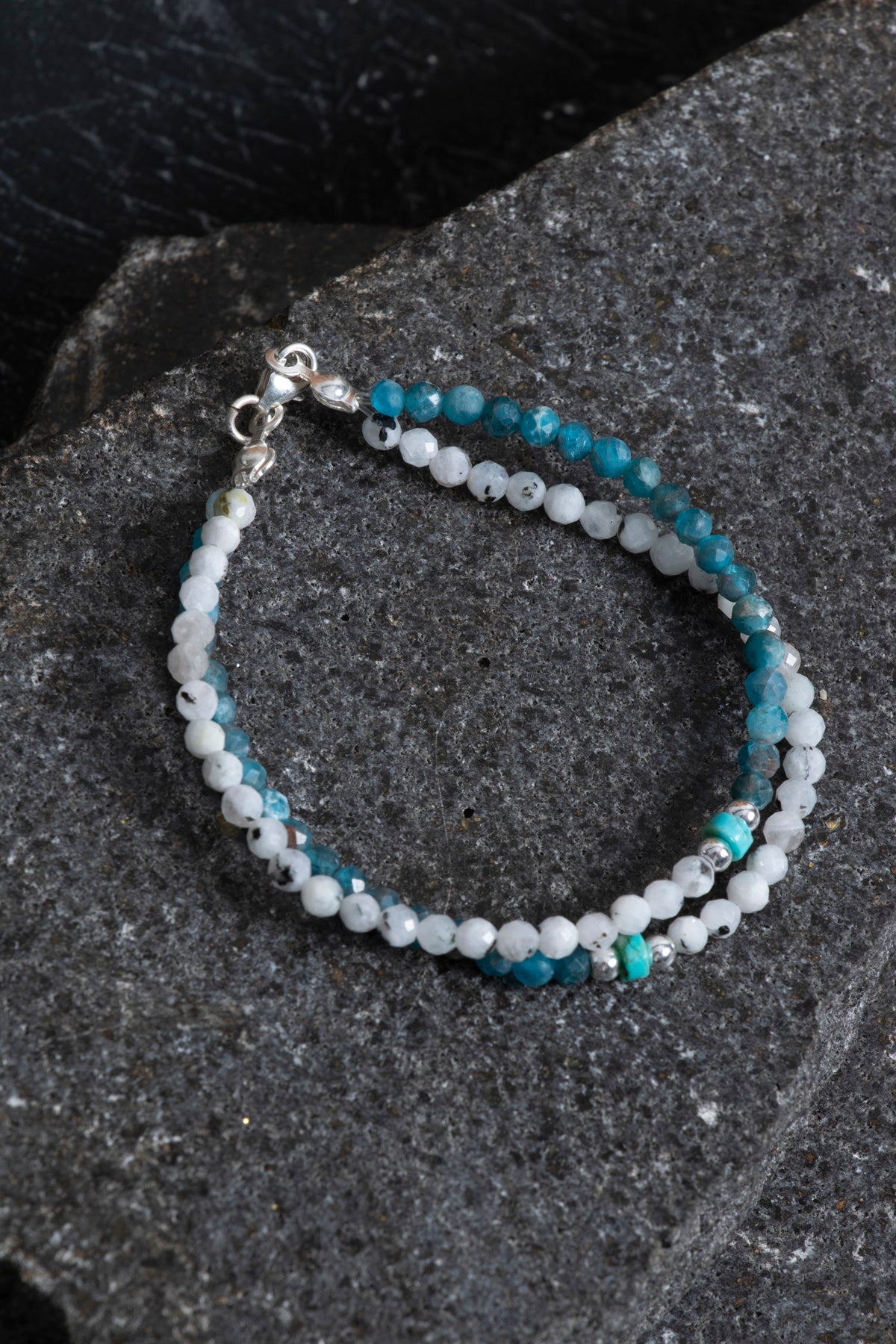 Sertifikalı Ay Taşı, Apatit, Turkuaz Gümüş Kapama Doğal Taş Bileklik