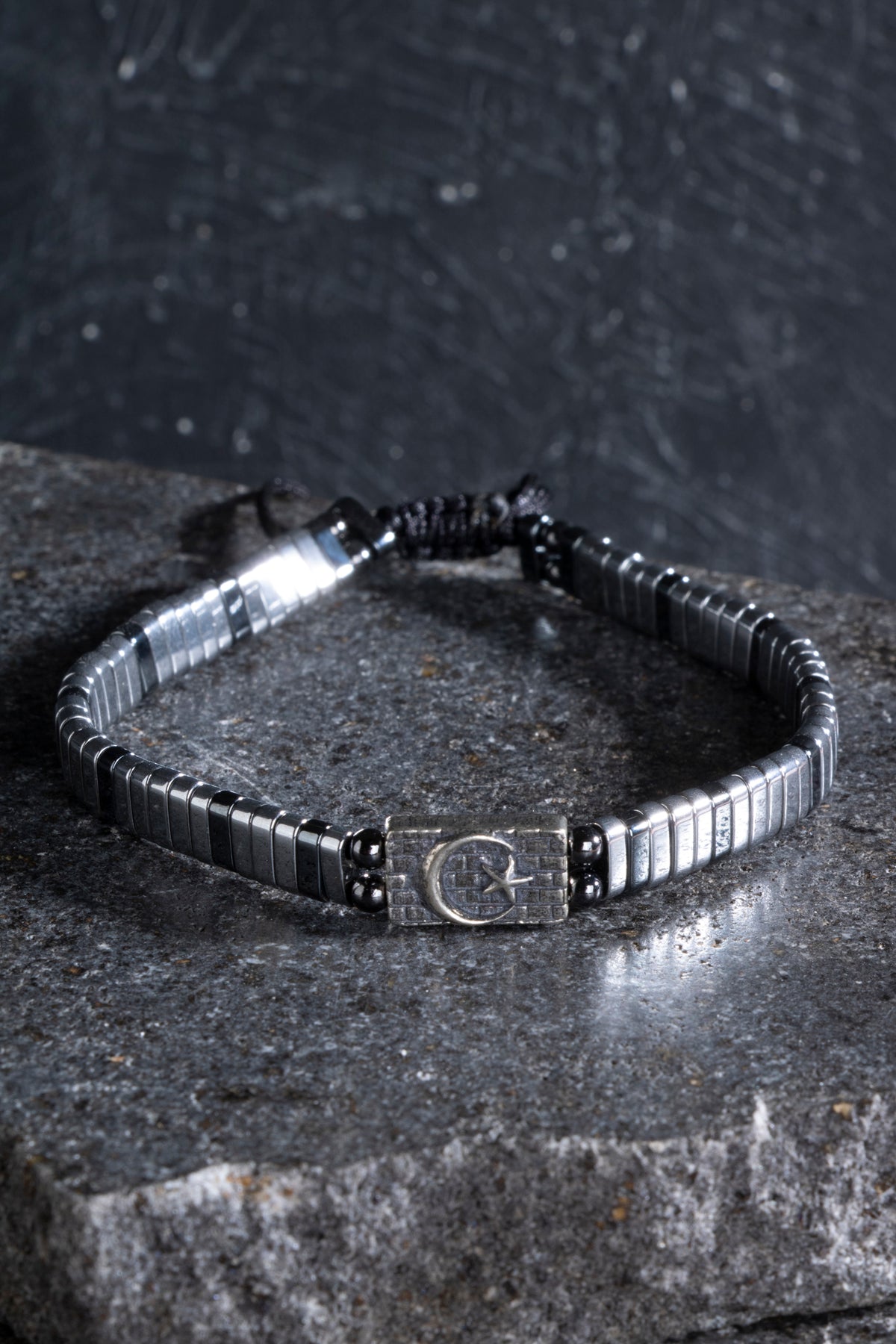 Sertifikalı Ay Yıldız Gümüş Aparatlı Hematit Doğal Taş Makrome Bileklik