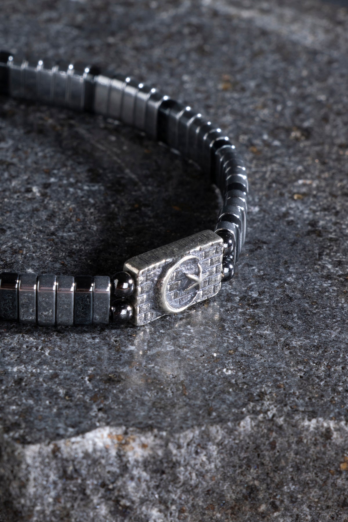 Sertifikalı Ay Yıldız Gümüş Aparatlı Hematit Doğal Taş Makrome Bileklik