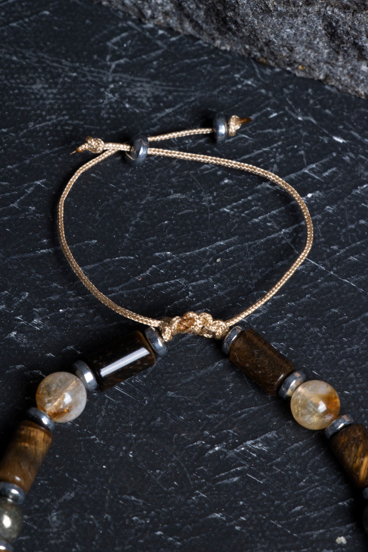 Sertifikalı Kaplan Gözü, Pirit, Sitrin, Hematit Zirkon Aparat Doğal Taş Makrome Bileklik