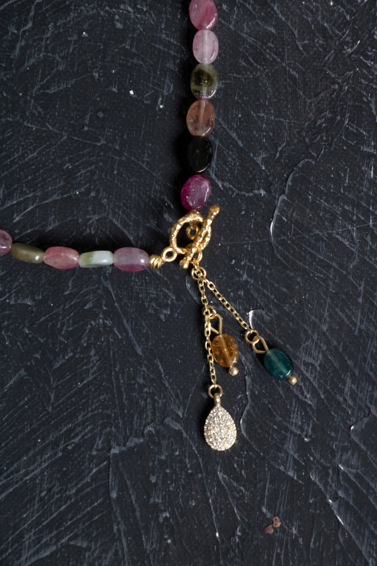 Sertifikalı Özel Kesim Turmalin  Altın Kaplama Gümüş Aparat Doğal Taş Kolye