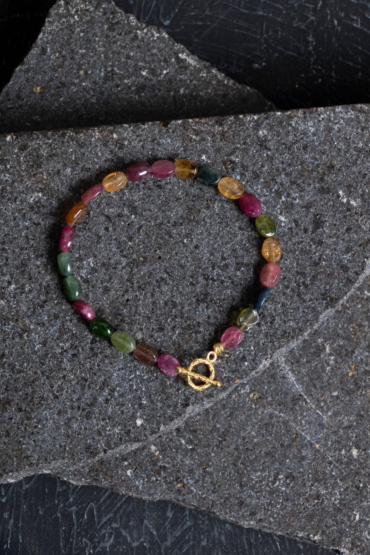 Sertifikalı Özel Kesim Turmalin  Altın Kaplama Gümüş Aparat Doğal Taş Bileklik