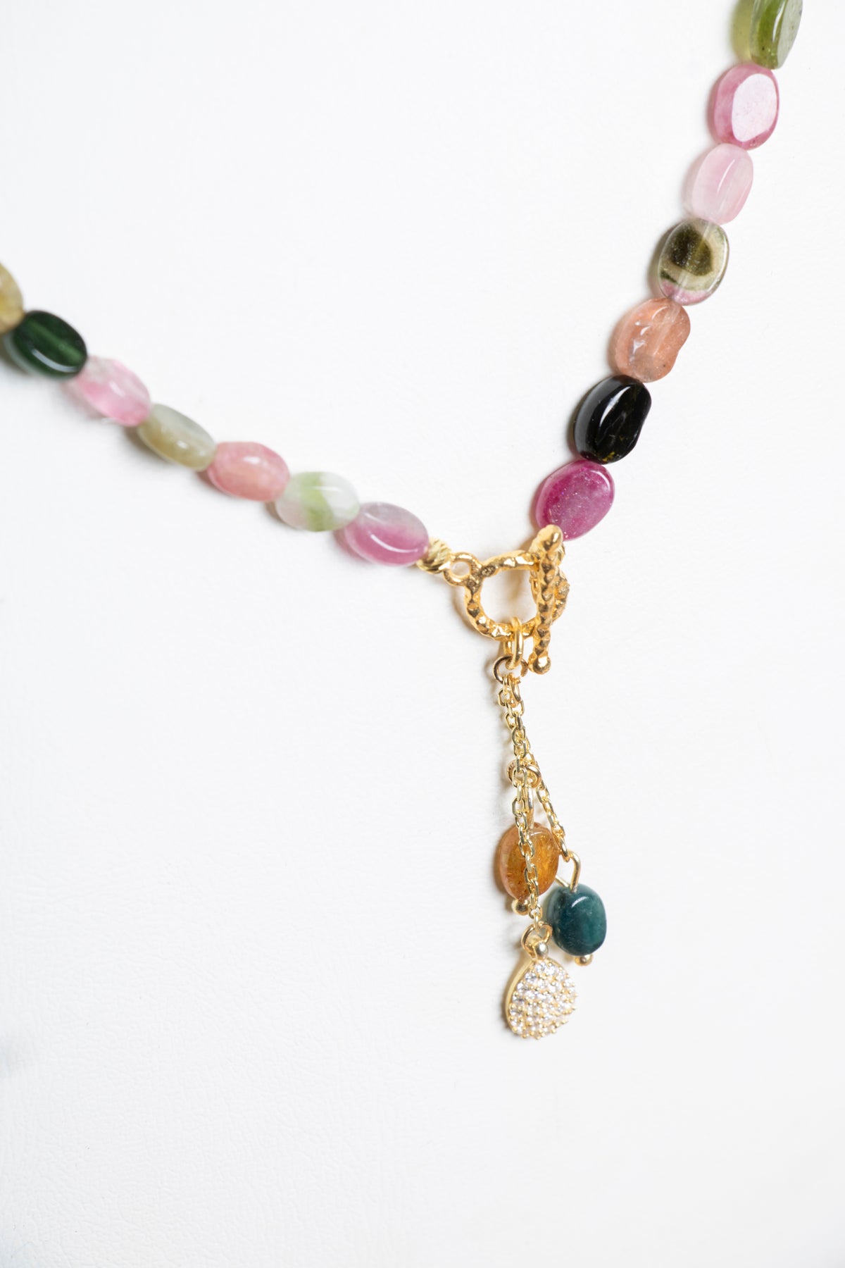 Sertifikalı Özel Kesim Turmalin  Altın Kaplama Gümüş Aparat Doğal Taş Kolye