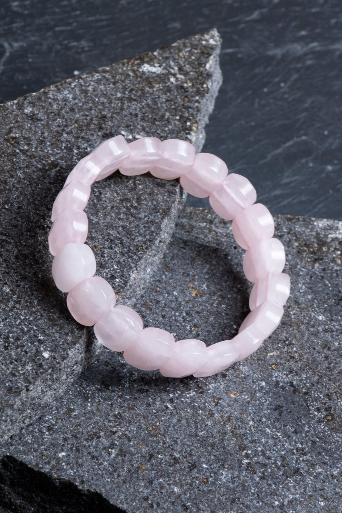 Sertifikalı Pembe Kuvars Geniş Kesim Doğal Taş Bileklik