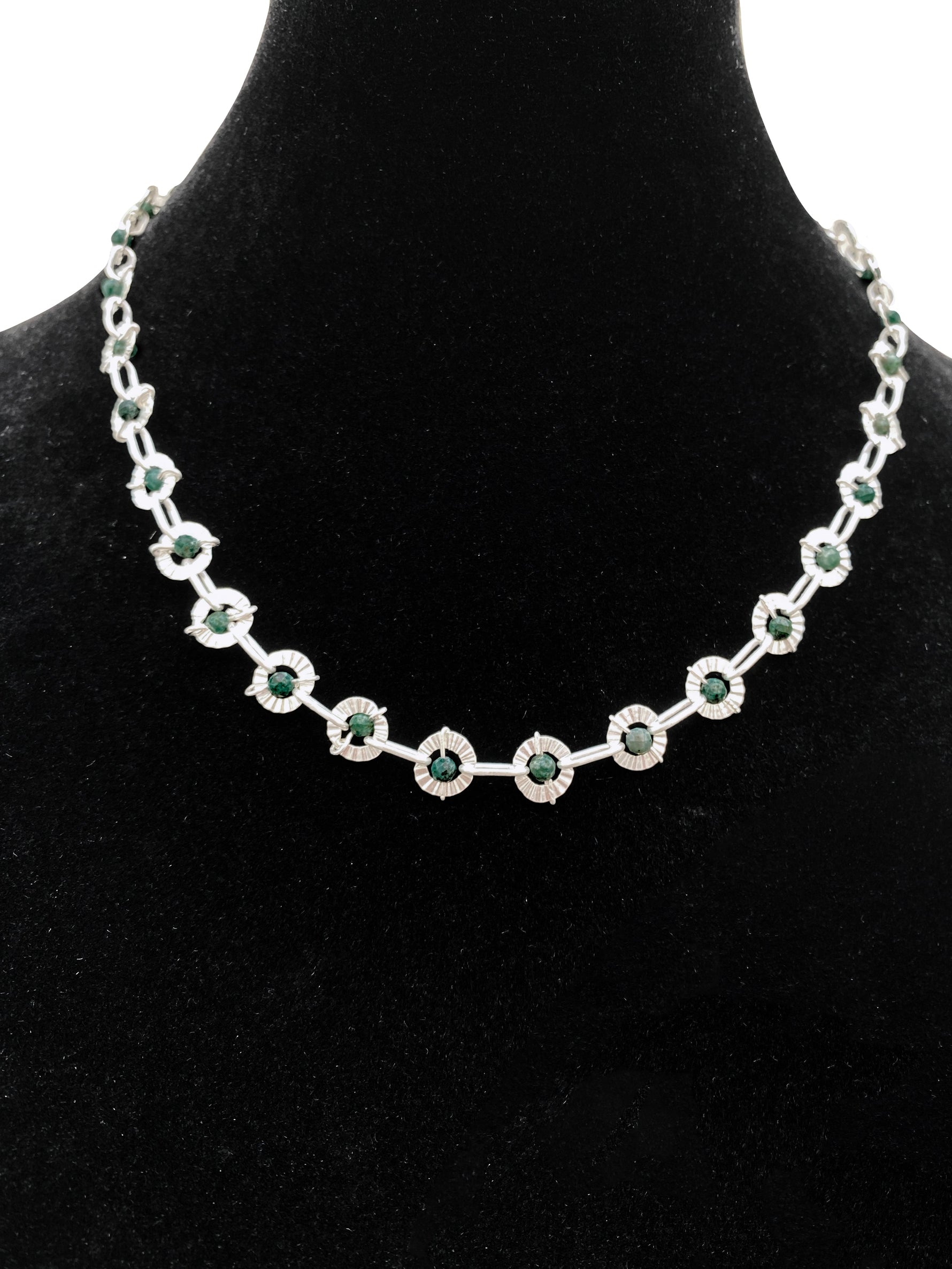 Zümrüt Doğal Taş Gümüş Zincir Kolye